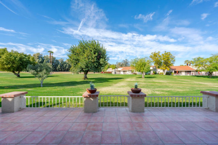 Residential Home in East Palm Desert