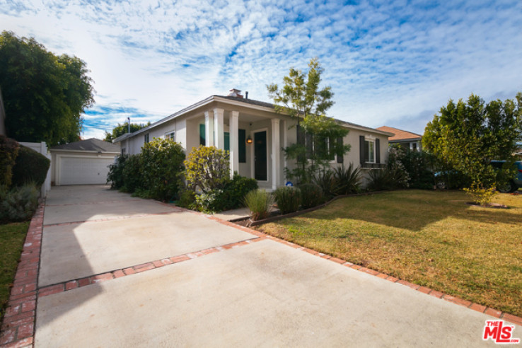 3 Bed Home for Sale in Sherman Oaks, California