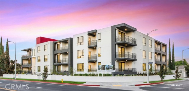 Residential Home in Valley Village