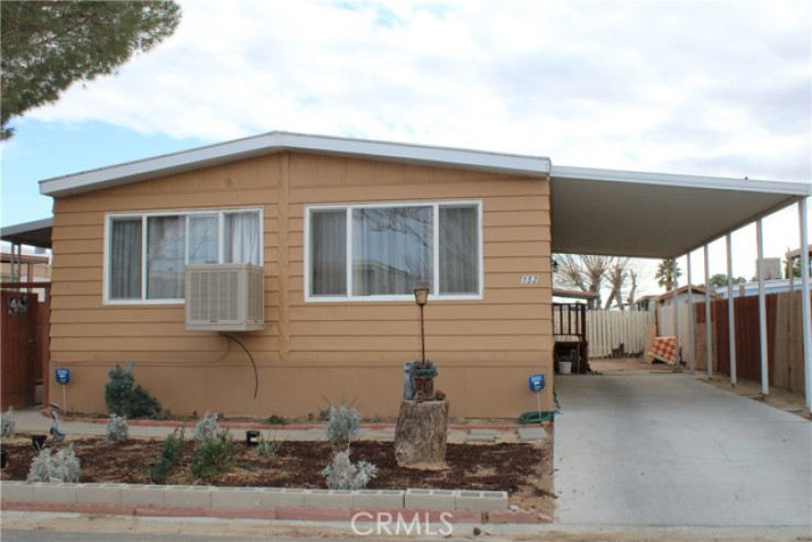 Residential Home in Rosamond