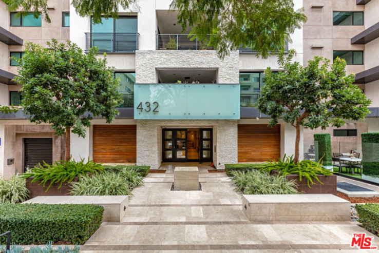 2 Bed Home for Sale in Beverly Hills, California