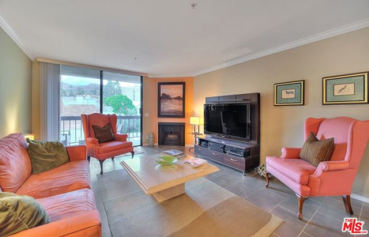 2 Bed Home for Sale in Los Angeles, California