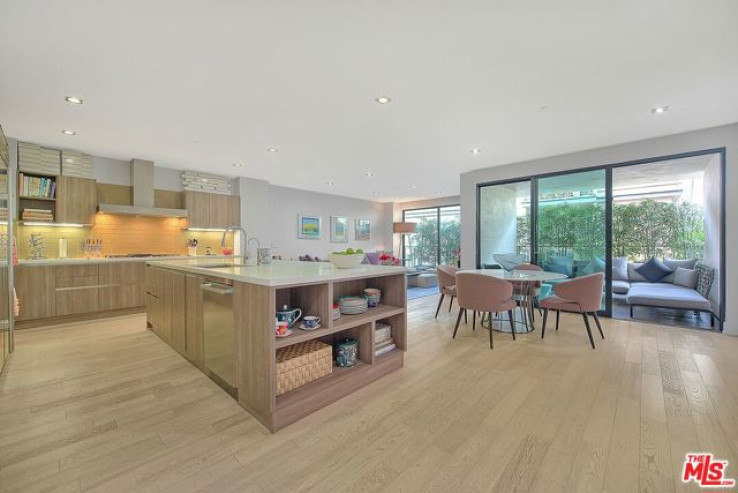 Residential Home in Beverly Hills