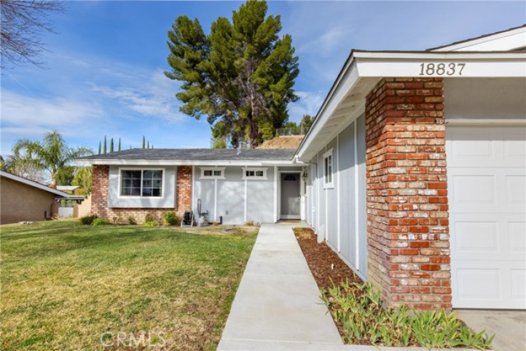3 Bed Home for Sale in Newhall, California