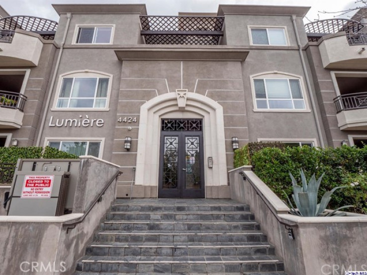 2 Bed Home for Sale in Studio City, California
