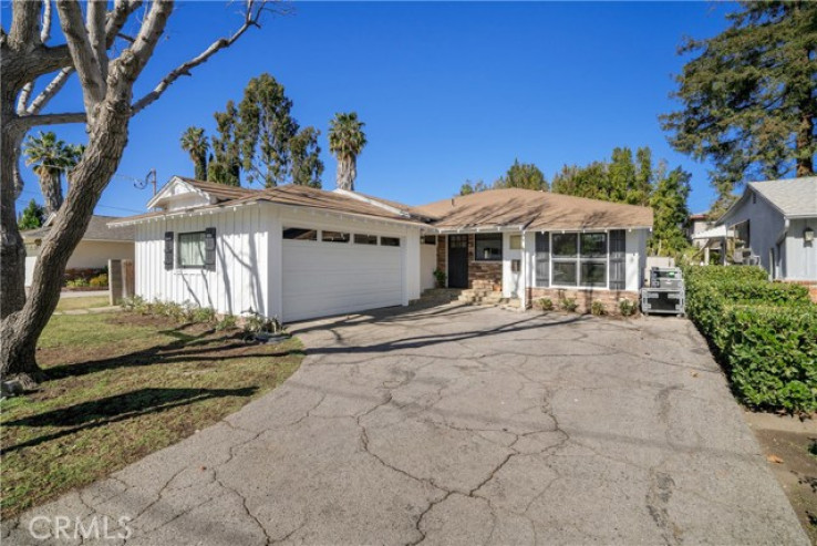 2 Bed Home for Sale in Sherman Oaks, California