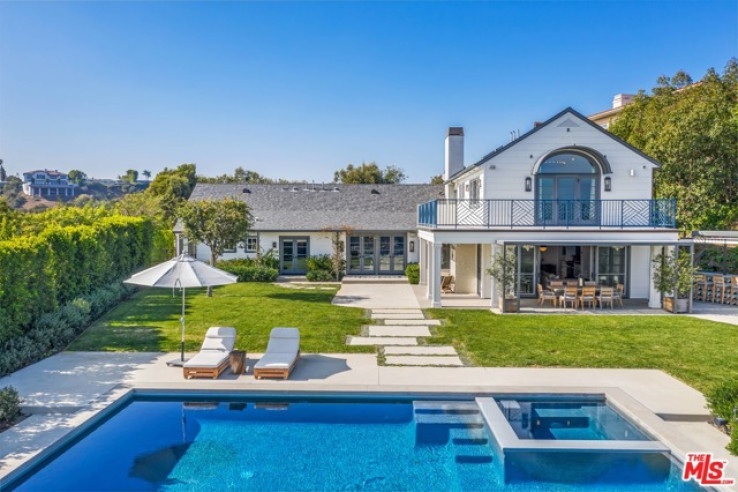 4 Bed Home for Sale in Los Angeles, California