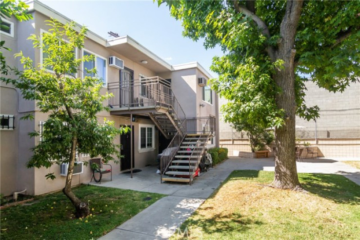 Residential Home in North Hollywood