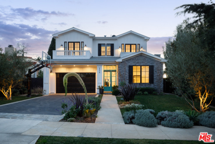 5 Bed Home for Sale in Santa Monica, California