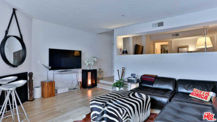  Home for Sale in Los Angeles, California