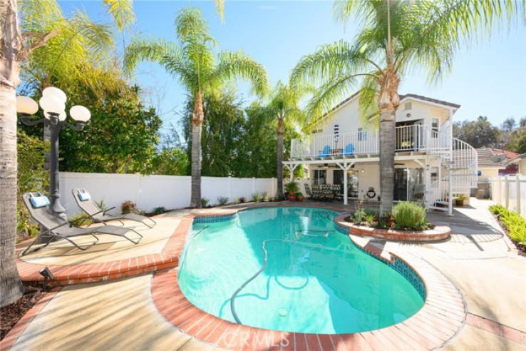 4 Bed Home for Sale in Canyon Country, California