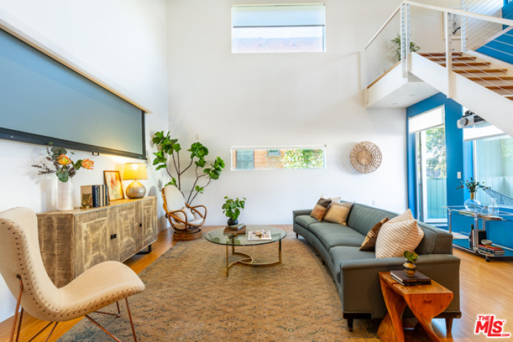 Residential Home in West Hollywood Vicinity