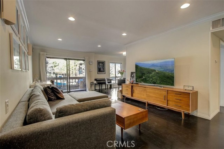 Residential Home in Hollywood