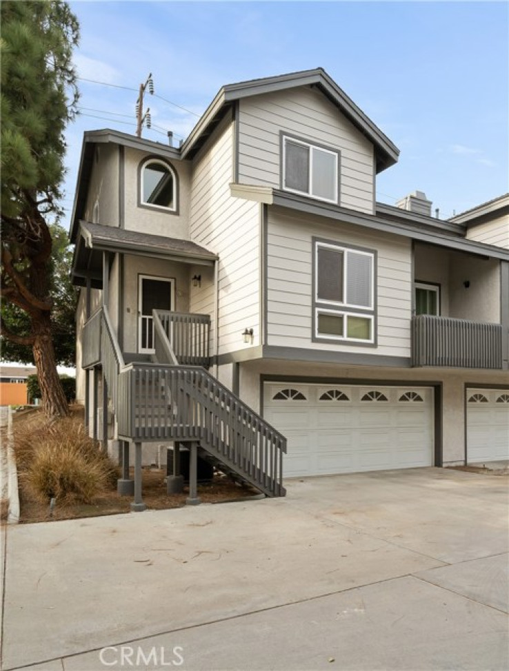 3 Bed Home for Sale in Costa Mesa, California