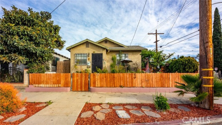 2 Bed Home for Sale in Los Angeles, California