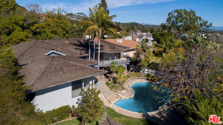 4 Bed Home for Sale in Pacific Palisades, California