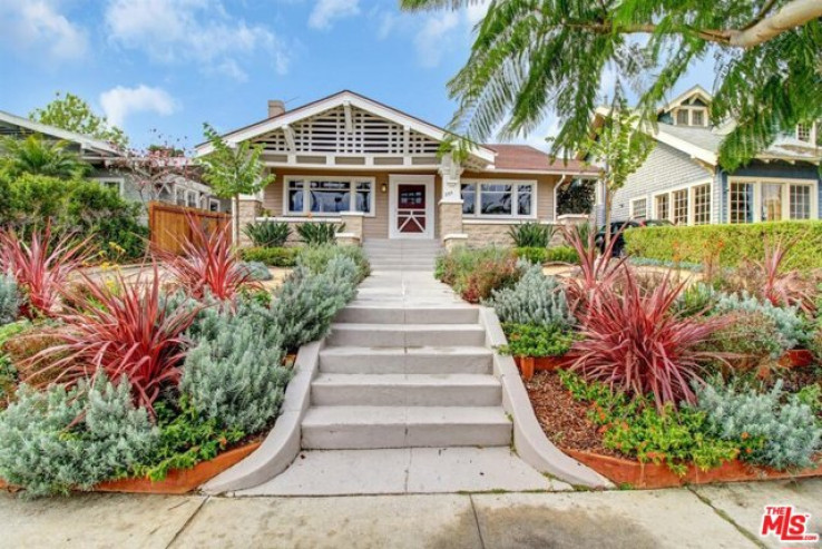 3 Bed Home for Sale in Los Angeles, California