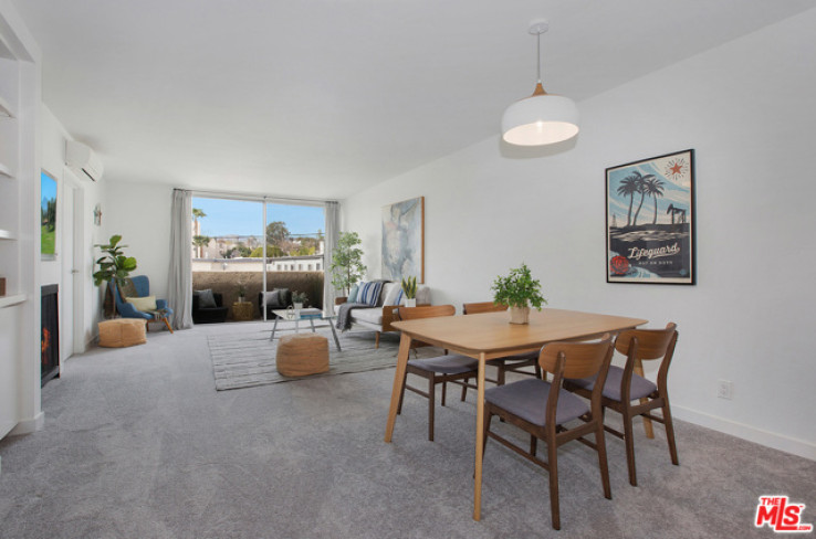 Residential Home in Brentwood