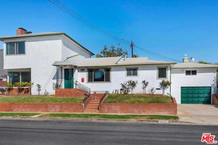 5 Bed Home for Sale in Pacific Palisades, California