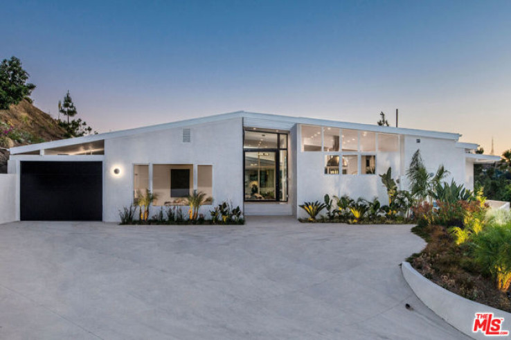 4 Bed Home for Sale in Los Angeles, California