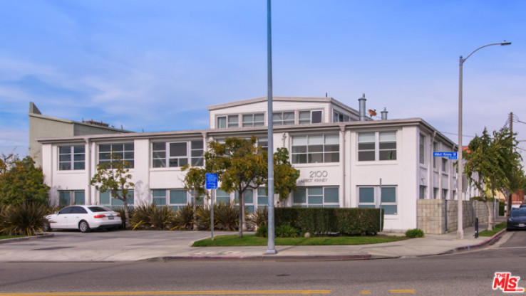 2 Bed Home for Sale in Venice, California