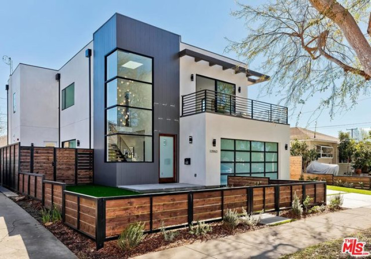 4 Bed Home for Sale in Culver City, California