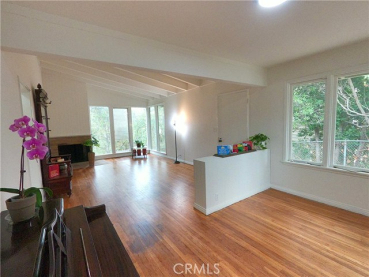 2 Bed Home for Sale in Los Angeles, California