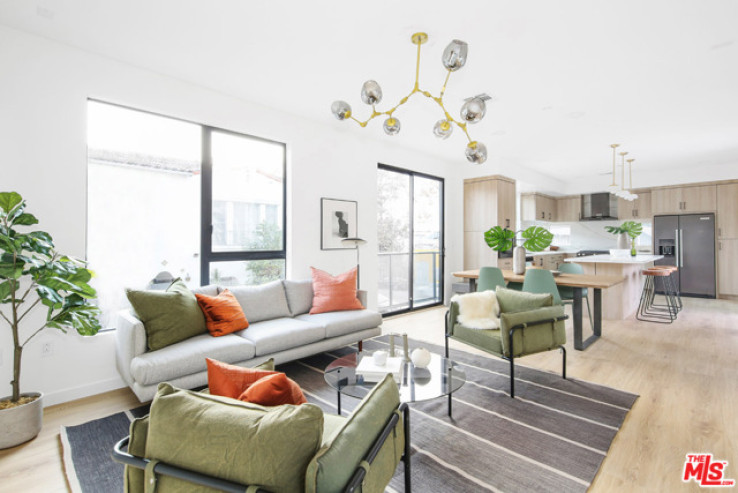 2 Bed Home for Sale in Los Angeles, California