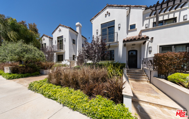 3 Bed Home for Sale in Santa Monica, California