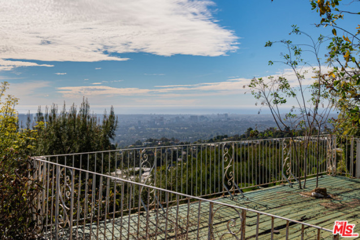 4 Bed Home for Sale in Beverly Hills, California