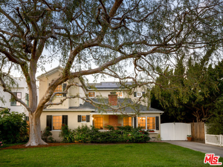 5 Bed Home for Sale in Studio City, California