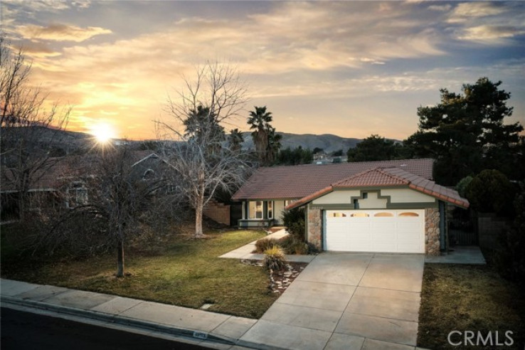 3 Bed Home for Sale in Palmdale, California