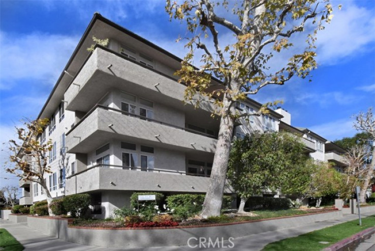 2 Bed Home for Sale in Sherman Oaks, California