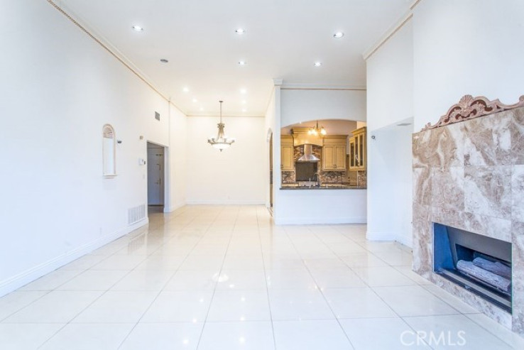 Residential Home in Encino