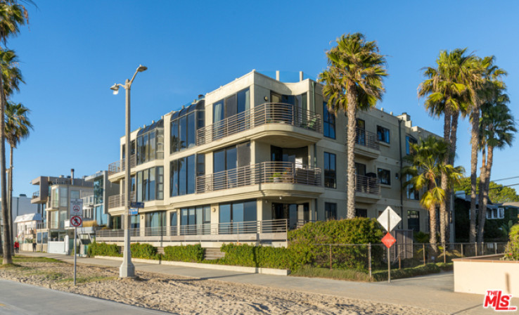 3 Bed Home for Sale in Venice, California