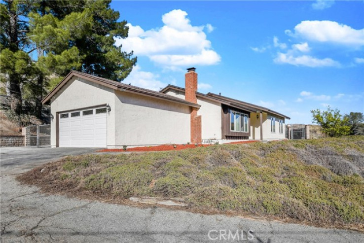 3 Bed Home for Sale in Canyon Country, California