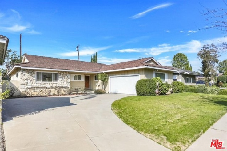4 Bed Home for Sale in Sherman Oaks, California