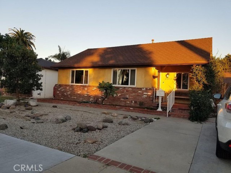 3 Bed Home to Rent in Long Beach, California