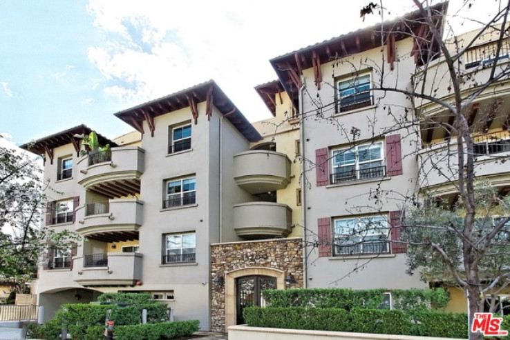 Residential Home in Sherman Oaks