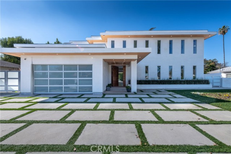6 Bed Home for Sale in Encino, California
