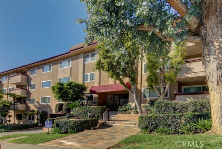 2 Bed Home for Sale in West Hollywood, California