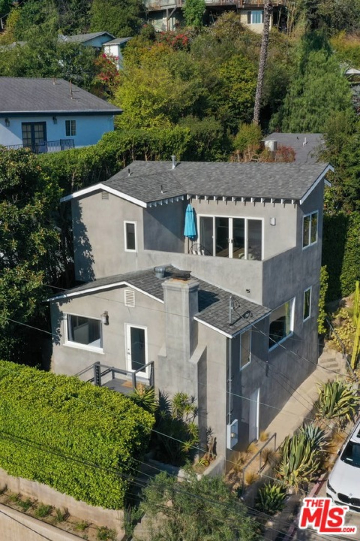 2 Bed Home for Sale in Los Angeles, California