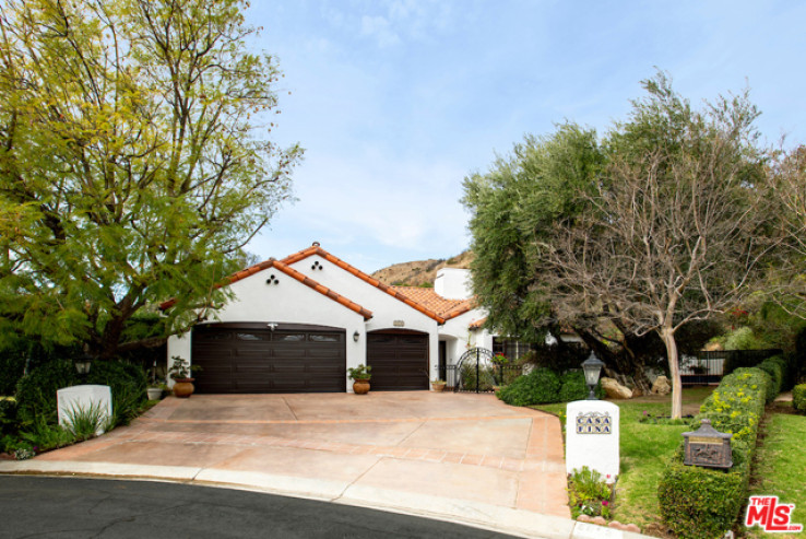 Residential Home in Westlake Village