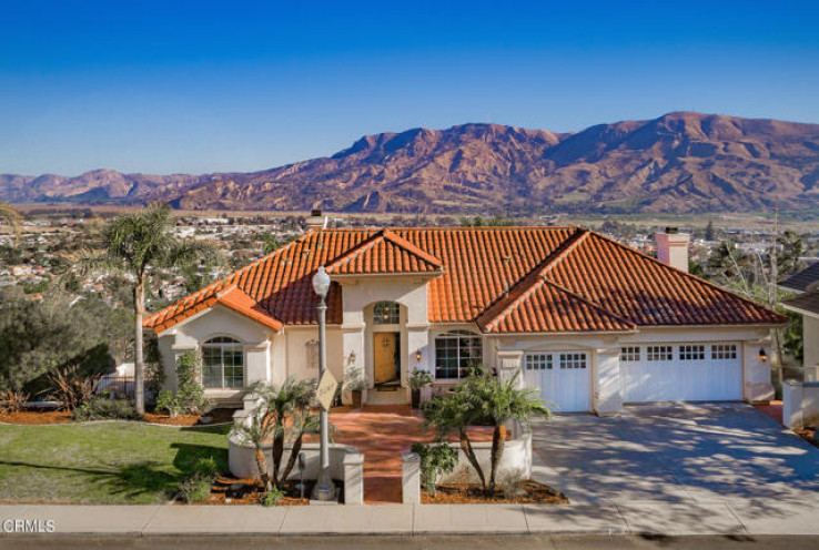 4 Bed Home for Sale in Santa Paula, California