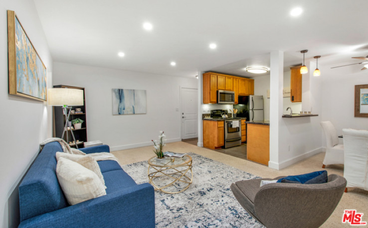 Residential Home in Westwood - Century City