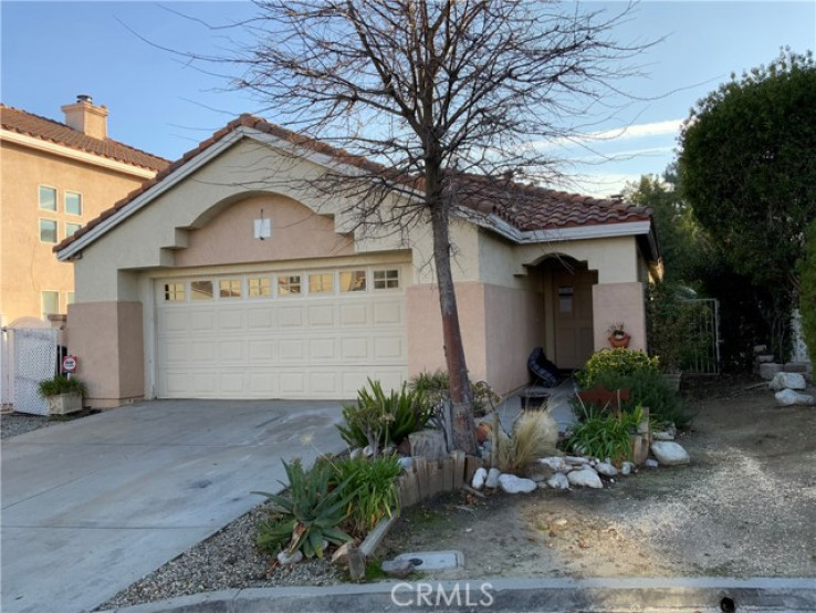 3 Bed Home for Sale in Newhall, California