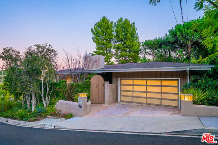Residential Home in Sherman Oaks