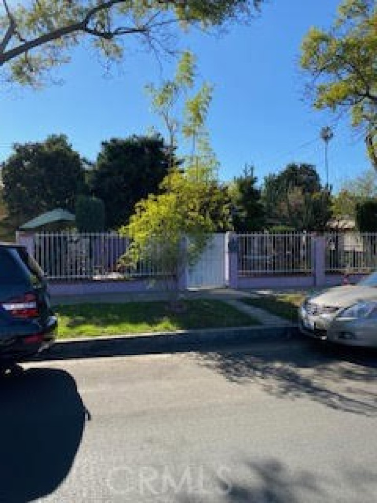 3 Bed Home for Sale in Los Angeles, California