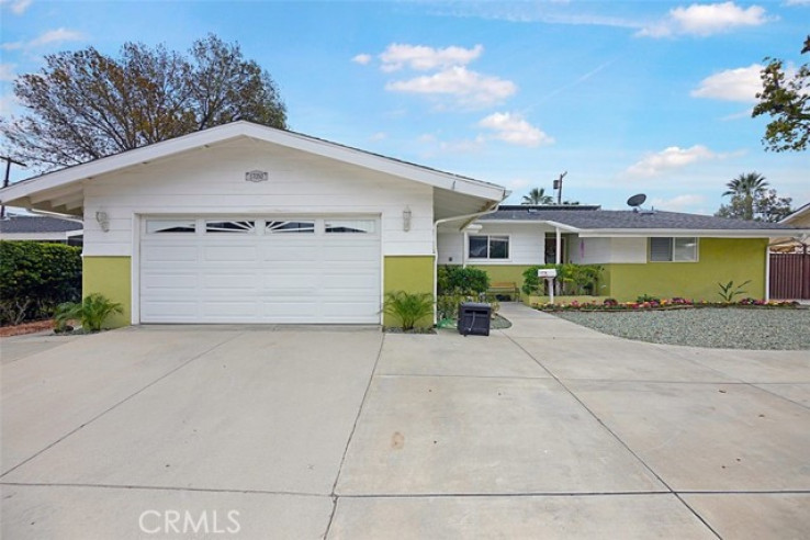 Residential Home in Granada Hills