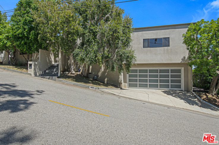 3 Bed Home for Sale in Los Angeles, California